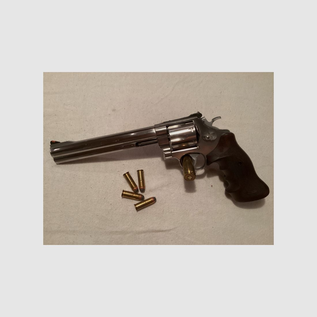 Smith &Wesson 629 in 8 3/8