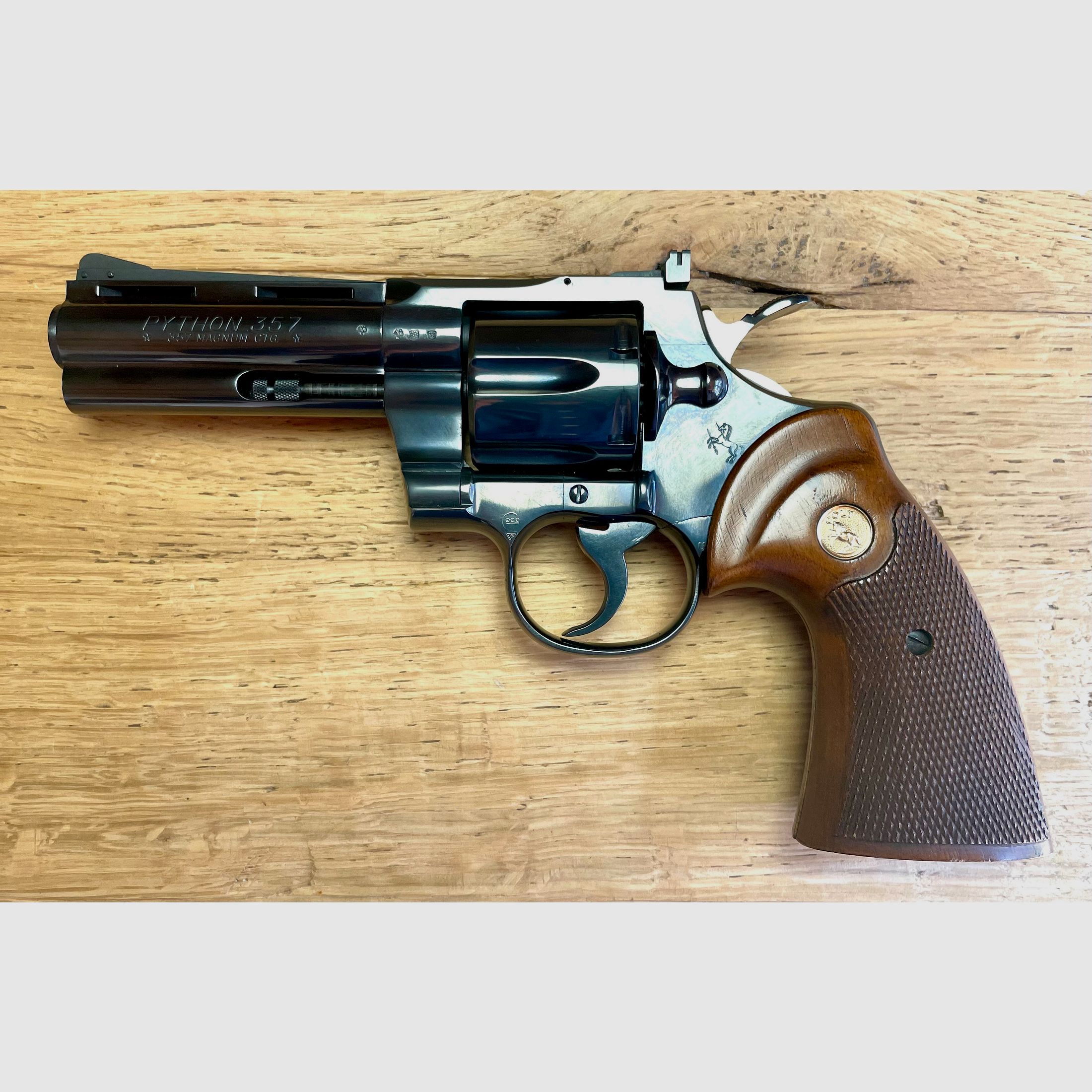 Colt Python .357Mag. CTG-  4" barrel length - Like new