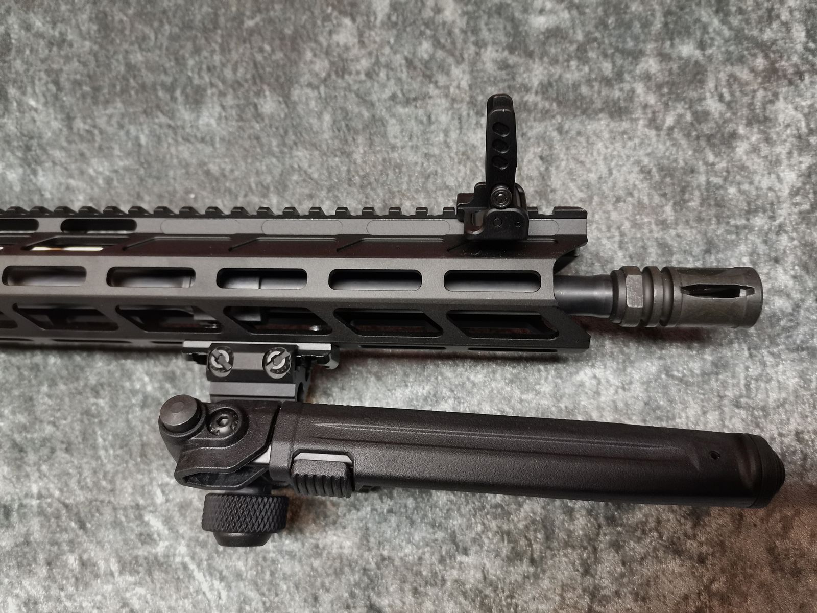 BM Custom AR15 semi-automatic rifle 16" .223 Rem Magpul bipod