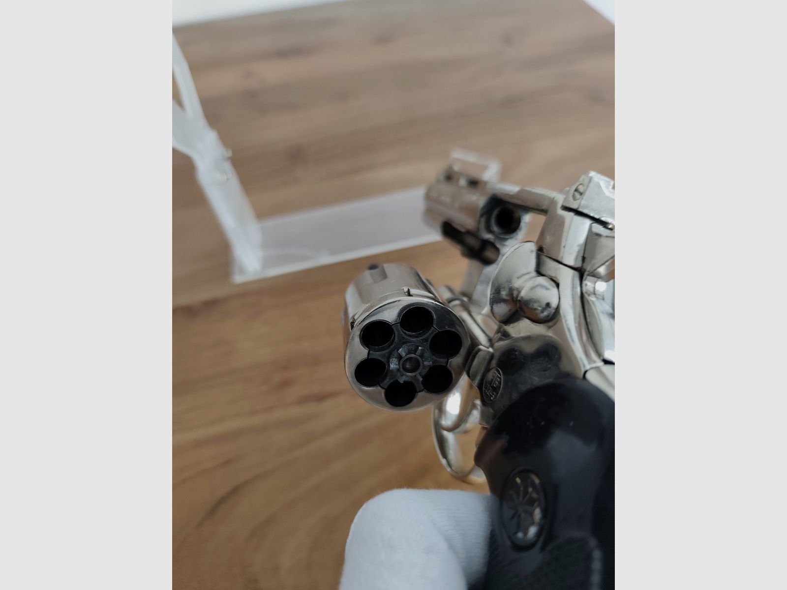 UMAREX Python 9mm R    !!!Defekt an Bastler kleine Feder gebrochen!!!