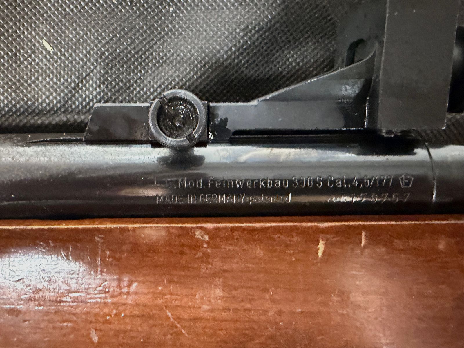 Feinwerkbau  300 S