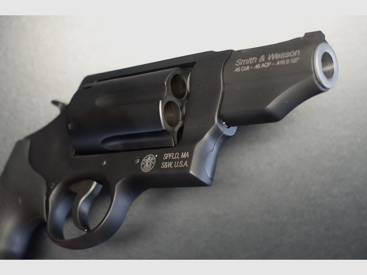 Smith & Wesson Governor, Bild 2 von 5