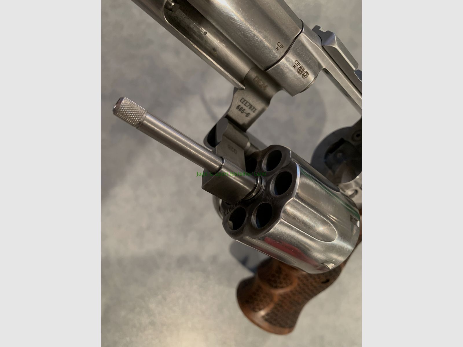 Smith & Wesson Mod 686-6 "Pilum"
