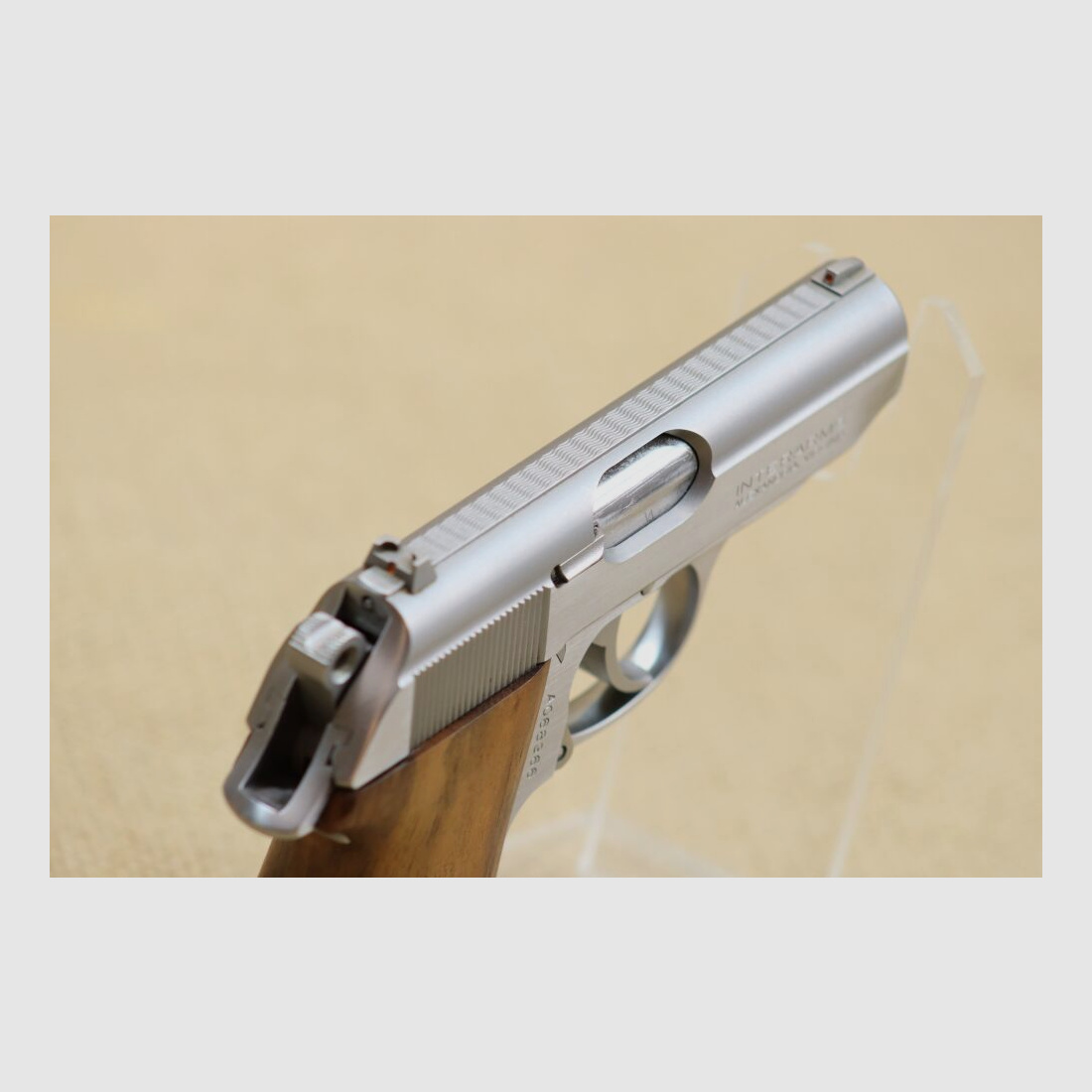 Interarms PPK 9mmBrowningK