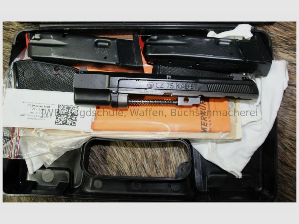 CZ Uhersky Brod 85 B mit Wechselsystem Kadet 9mmLuger
