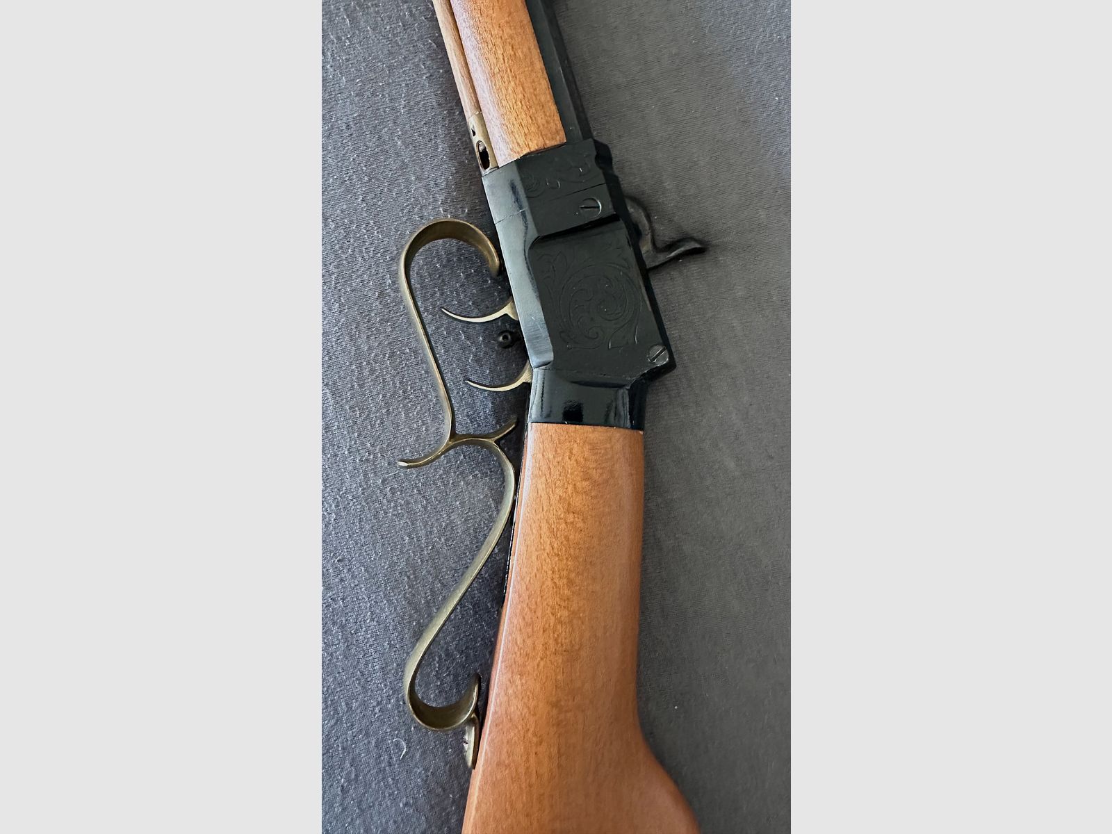 Vorderlader kaliber .45 Schwarzpulver Gewehr aus Italien 