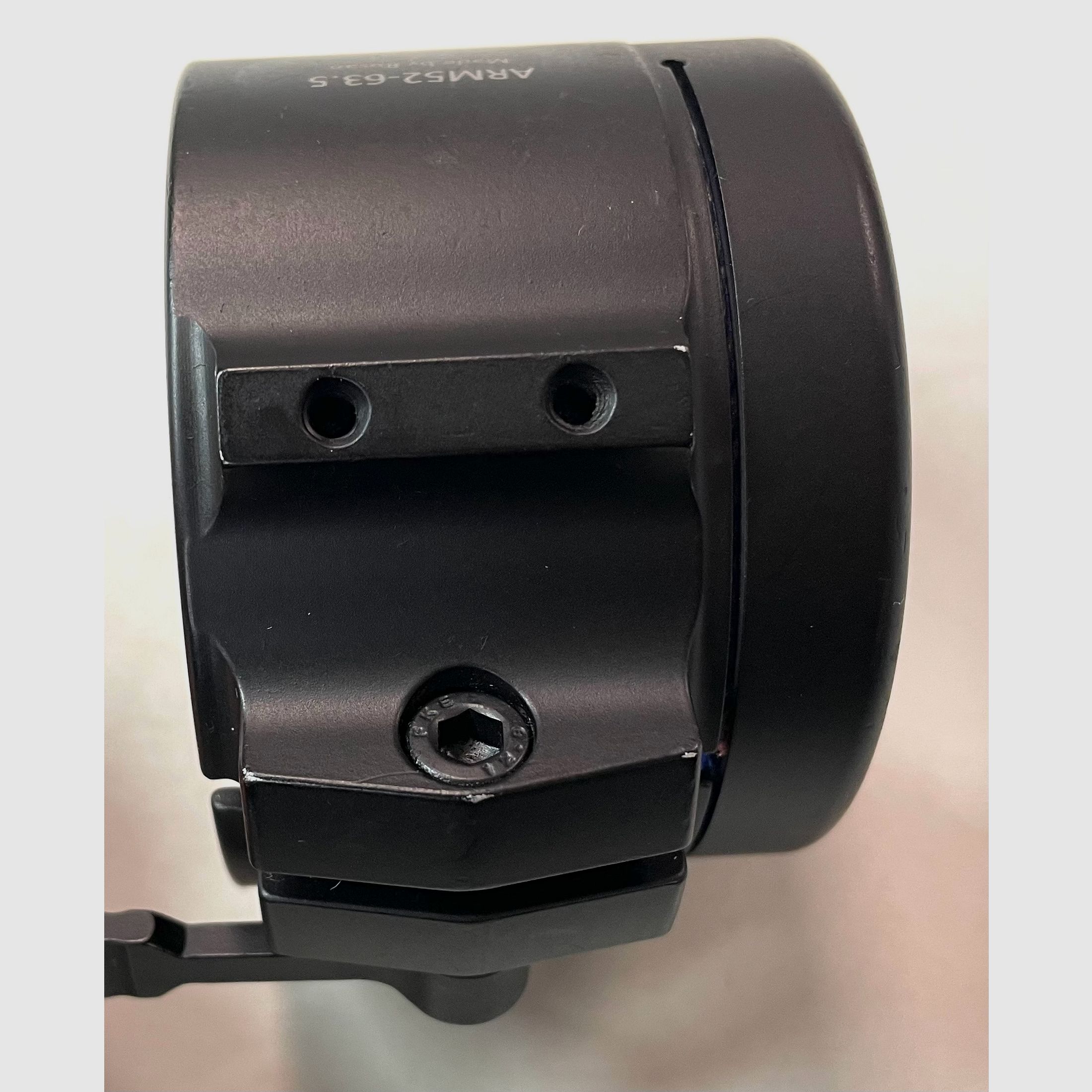 Adapter Rusan ARM52 z szybkozłączem wewnętrznym gumowanym 63,5 mm V402