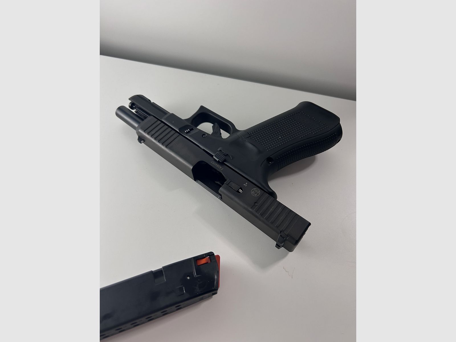 Blank firing gun Glock 17 Gen5 SV (steel closure)
