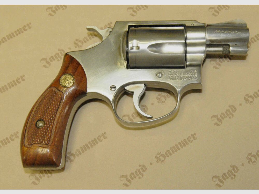 Smith & Wesson 60