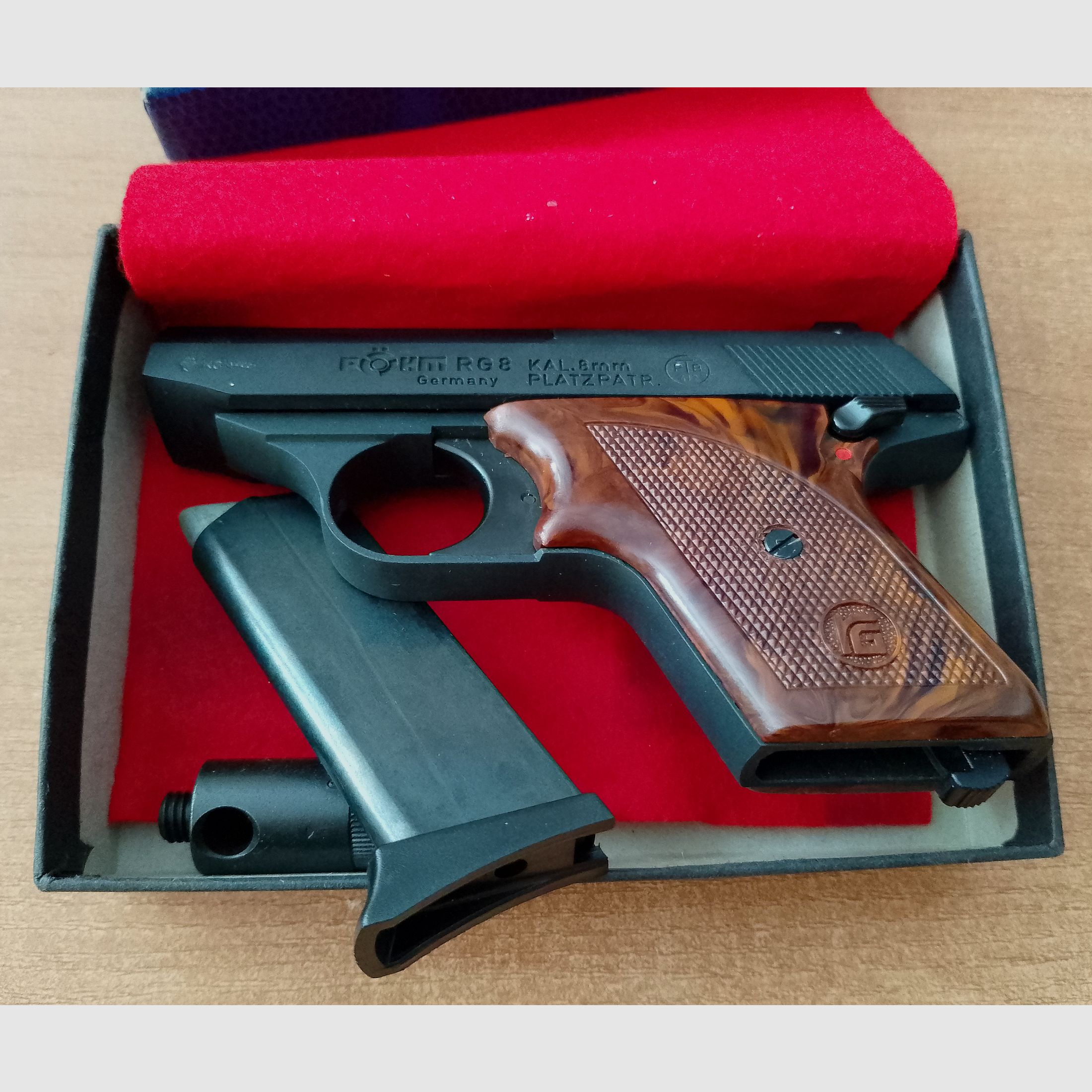 Seltene Röhm RG 8 im Kaliber 8 mm Knall/ PTB 412 mit OVP!