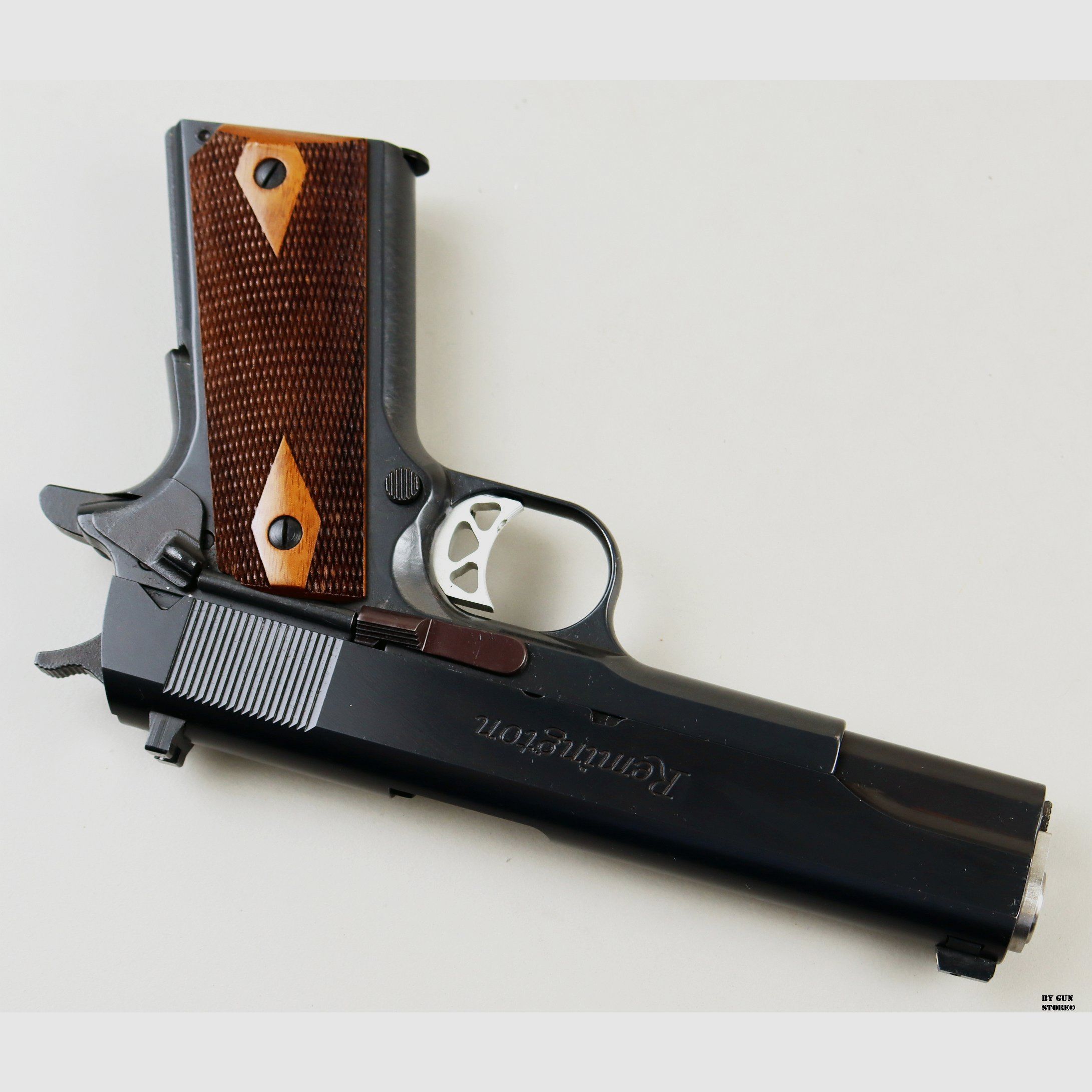 Pistola Remington mod. 1911R1 cal. 45 acp matr. RH11453A, immagine 5 di 9