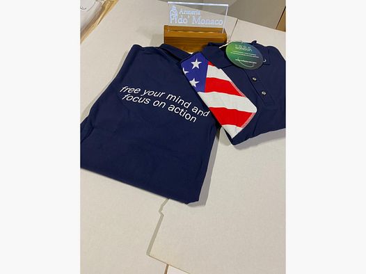 T-shirt with American flag