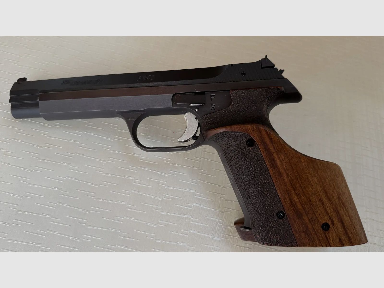 SIG Hämmerli P240 – caliber .38 Special WC