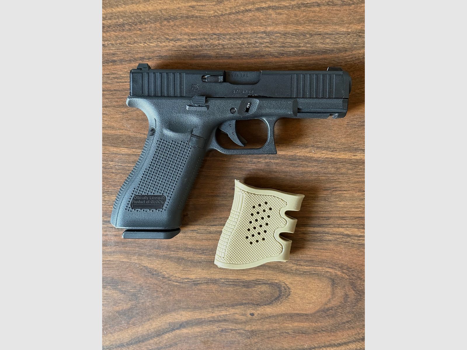 Glock 45 Gen5 GBB Airsoft-Set (Kal. 6 mm BB) – Komplettpaket