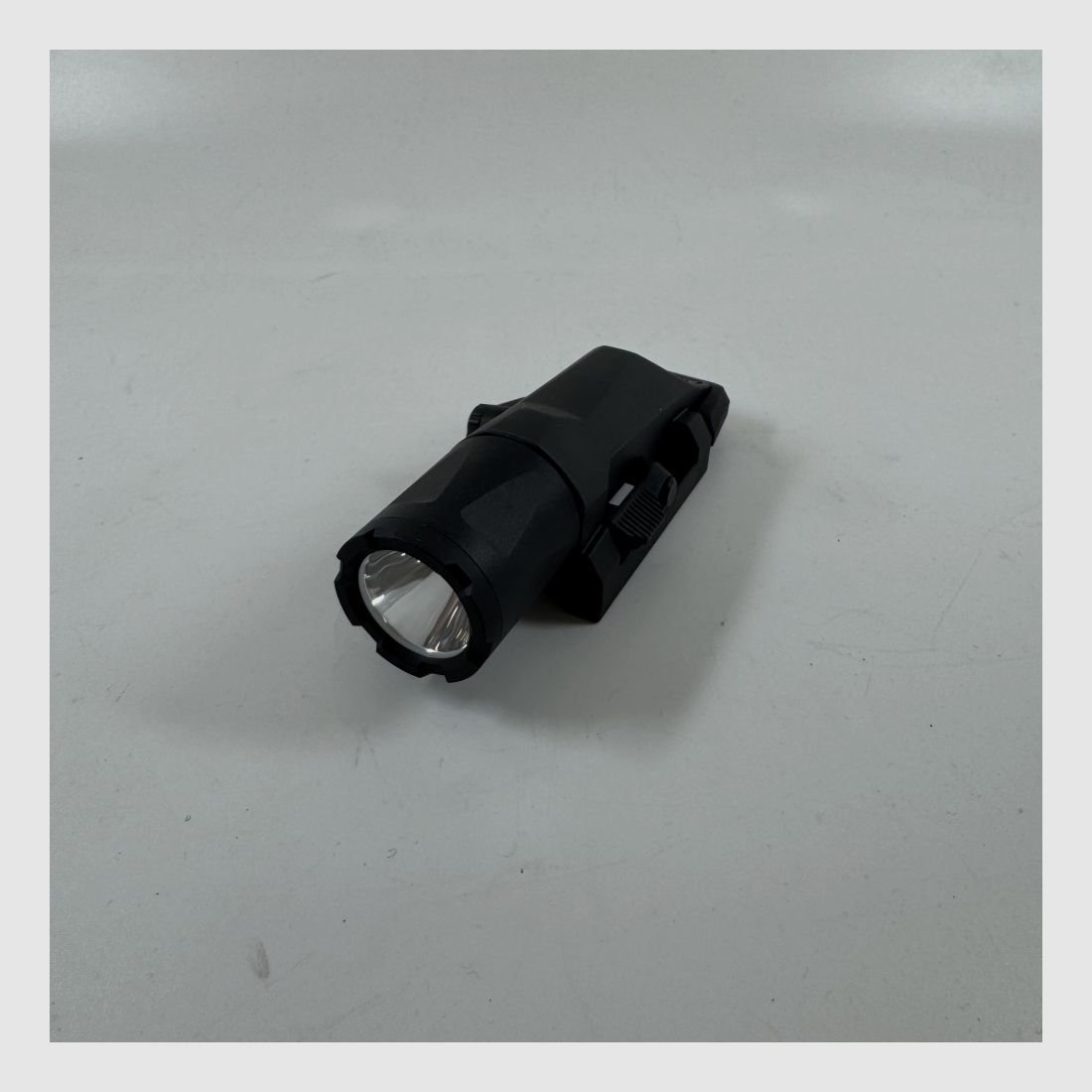 B&T WML GEN-3 torcia per armi con luce bianca