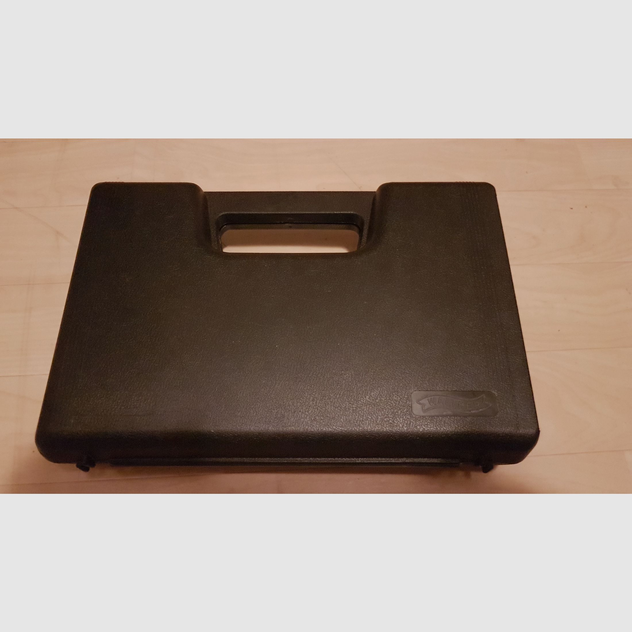 WALTHER P22 Pistolet d'alarme 9 mm P.A.K. Nickelé