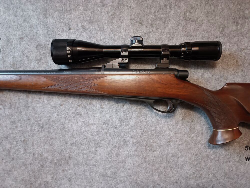 Remington Arms Mod. Mohawk - 600 mit ZF Bushnell 4-12x40 Stutzen