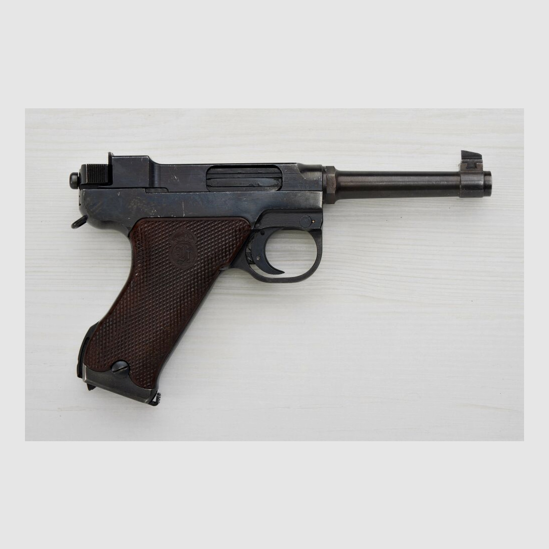 Husqvarna zonder 9mmLuger