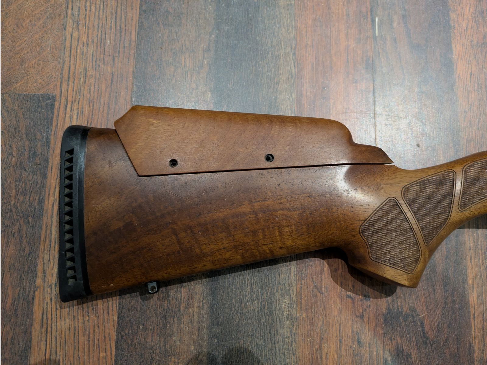 Tikka T3 / T3x custom Schaft. Verstellbare Schaftbacke in Höhe und SCHRÄNKUNG