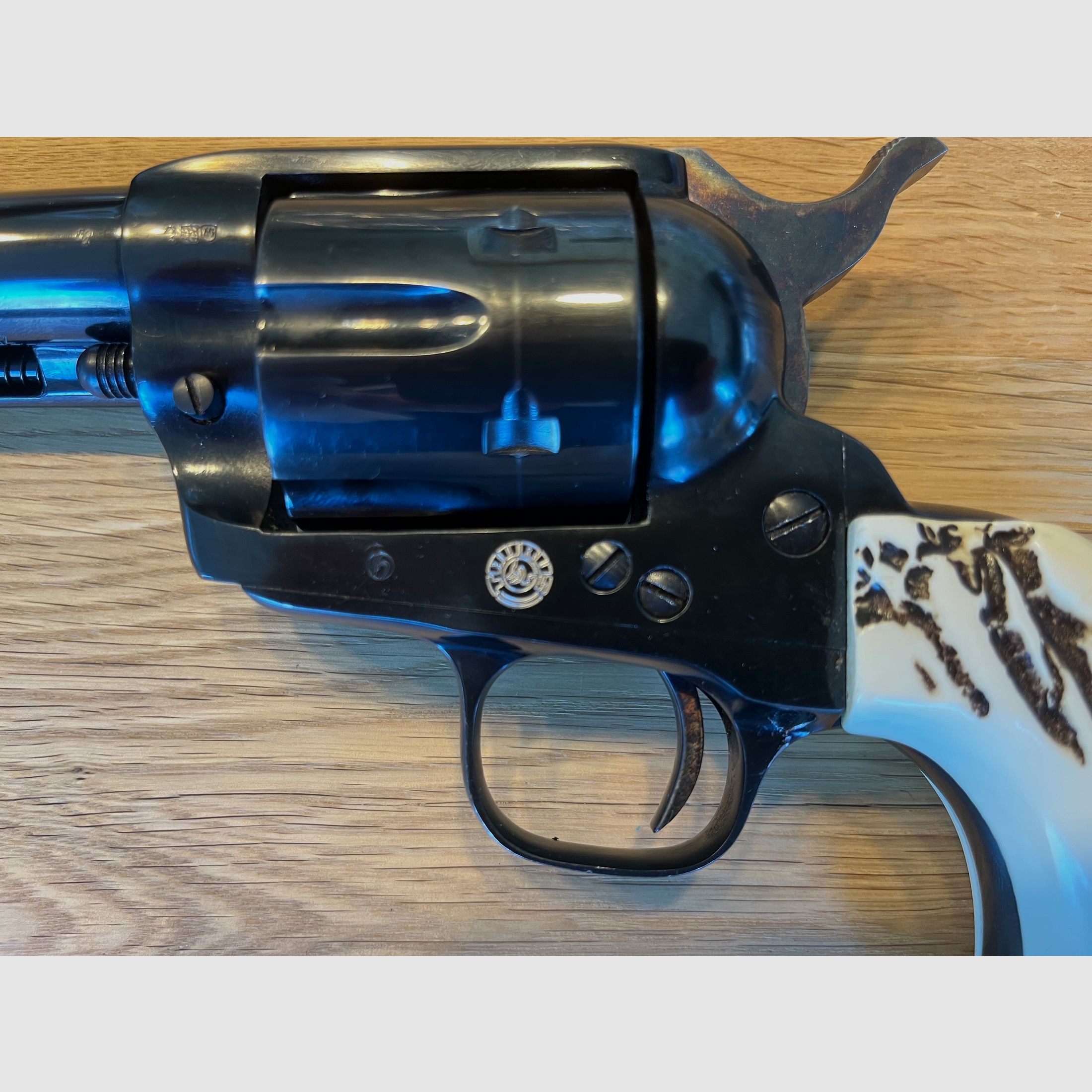 SAA Revolver Taurus Gaucho .45 LC