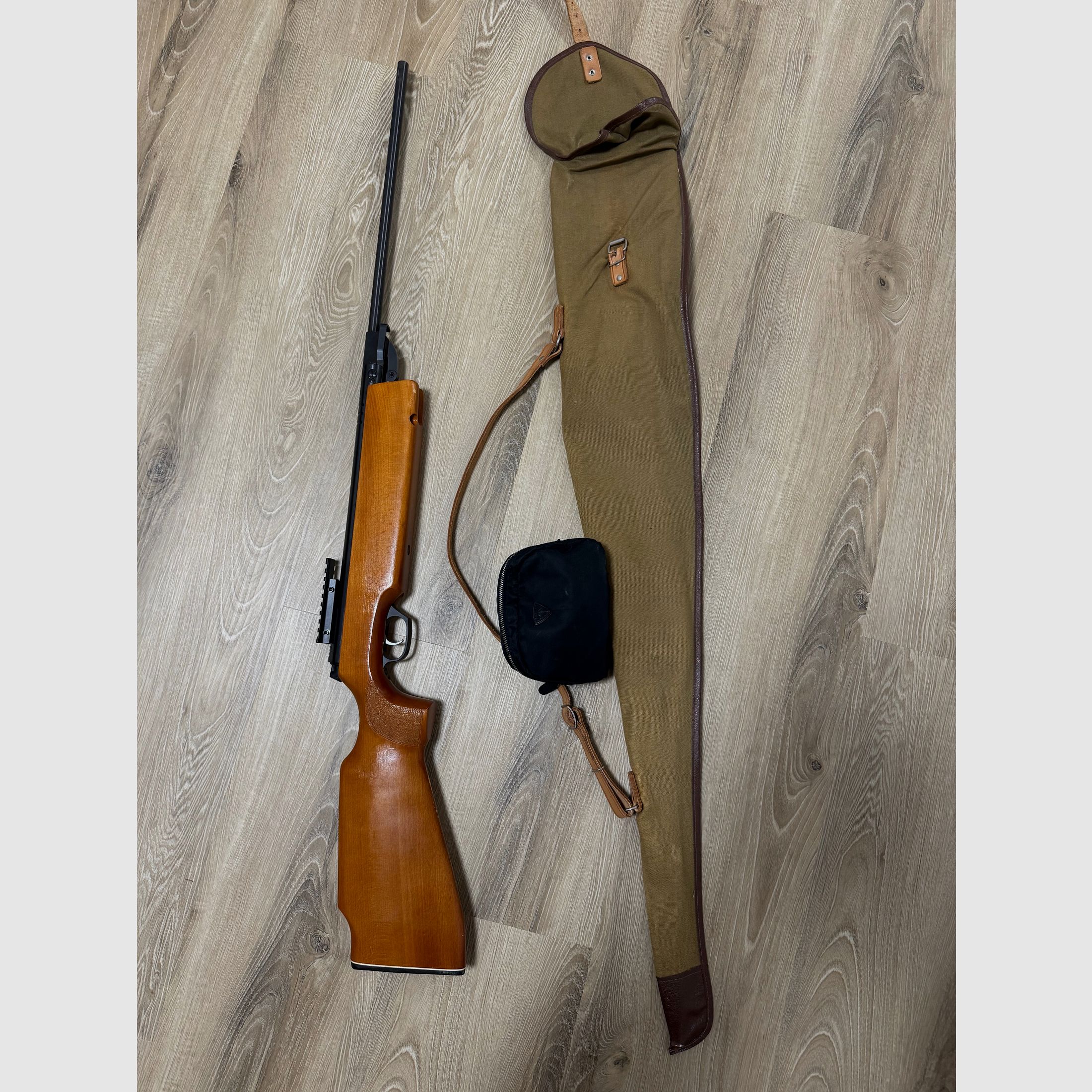 Haenel 303 Super DDR Luftgewehr mit Tasche