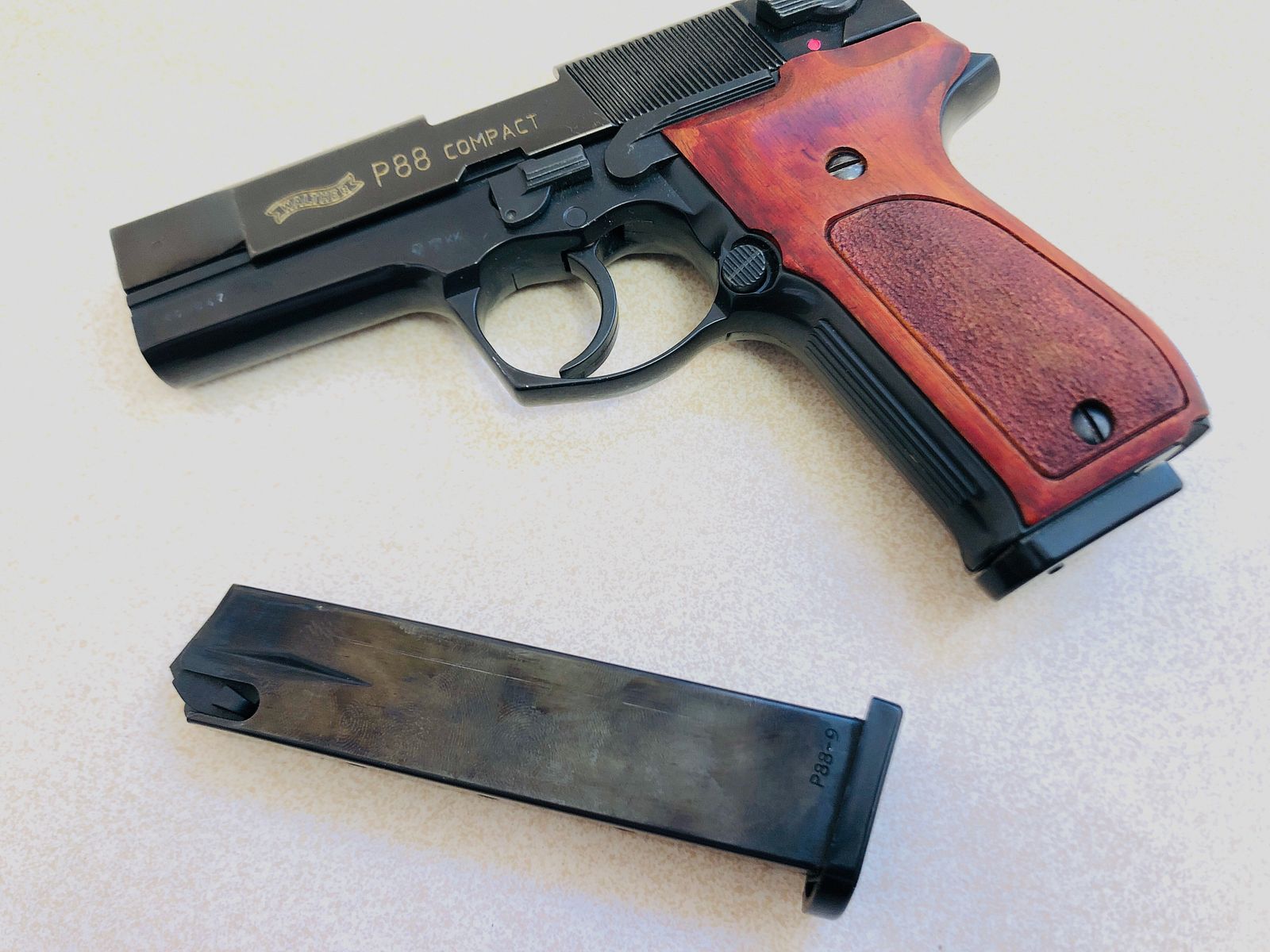 ••• Magazin für Walther P88 Schreckschusspistole - 9mm PAK •••