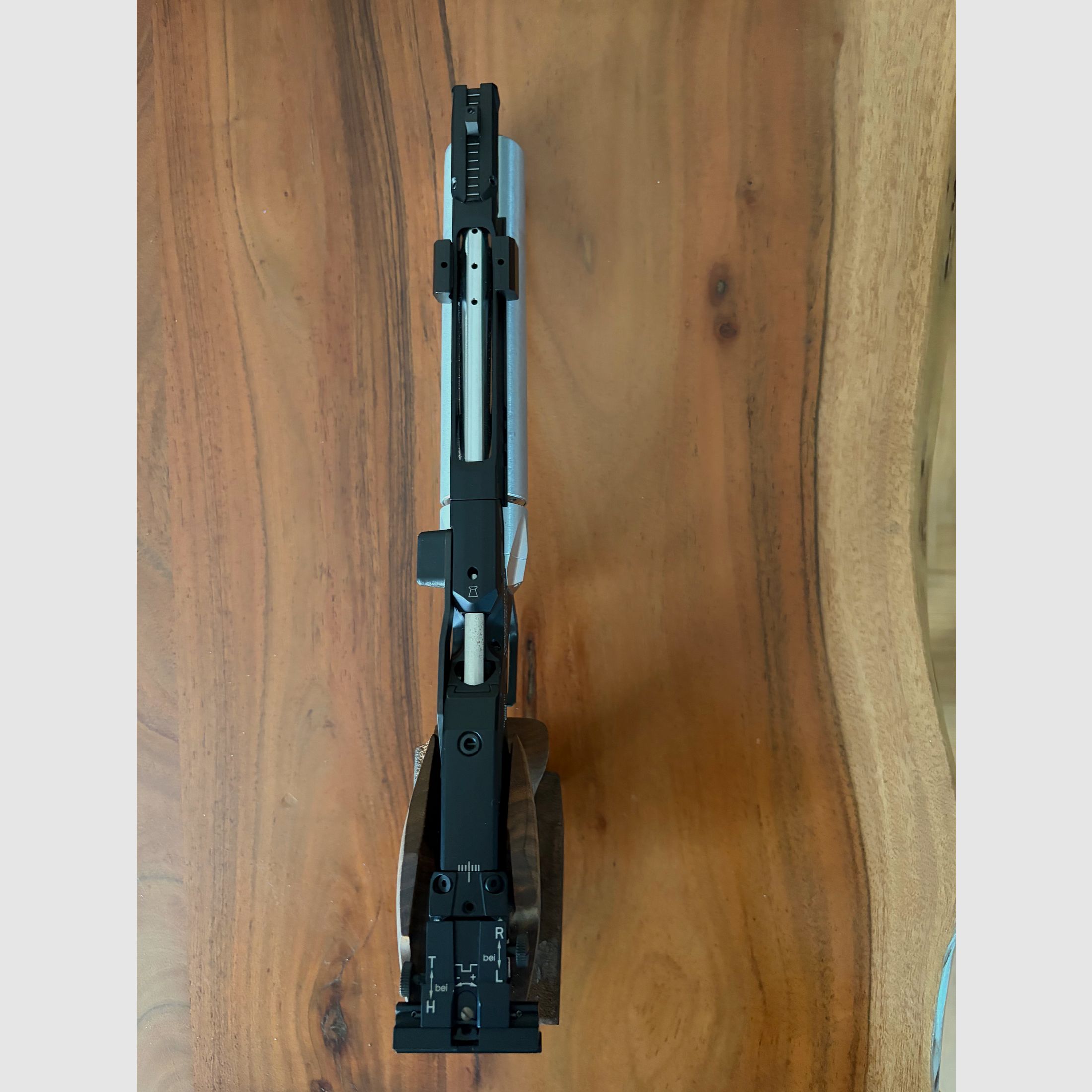 Pistola ad aria compressa Feinwerkbau P8x corta, 01/2025 come nuova