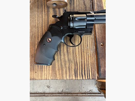 Colt Phyton 357. CO2 4,5mm BB