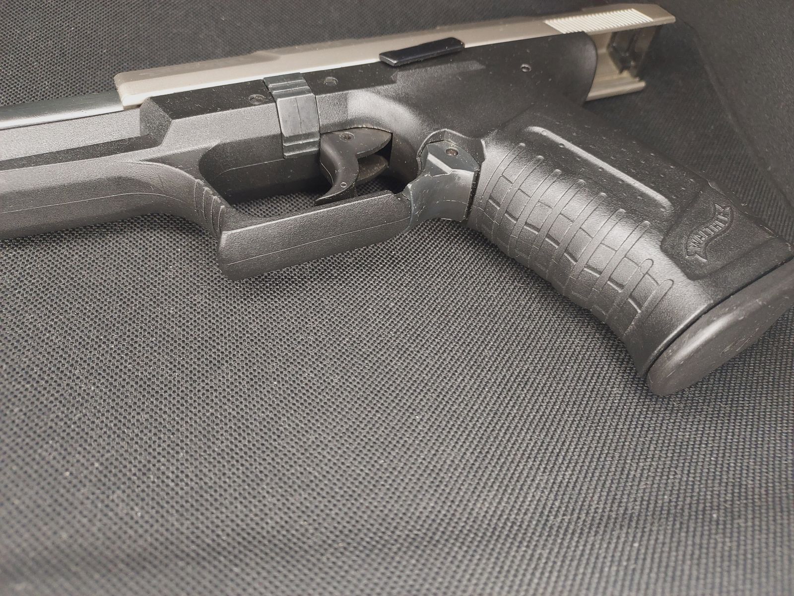 Walther P99 blank firing pistol 9mm P.A.K. bicolor (762) with Fidragon holster