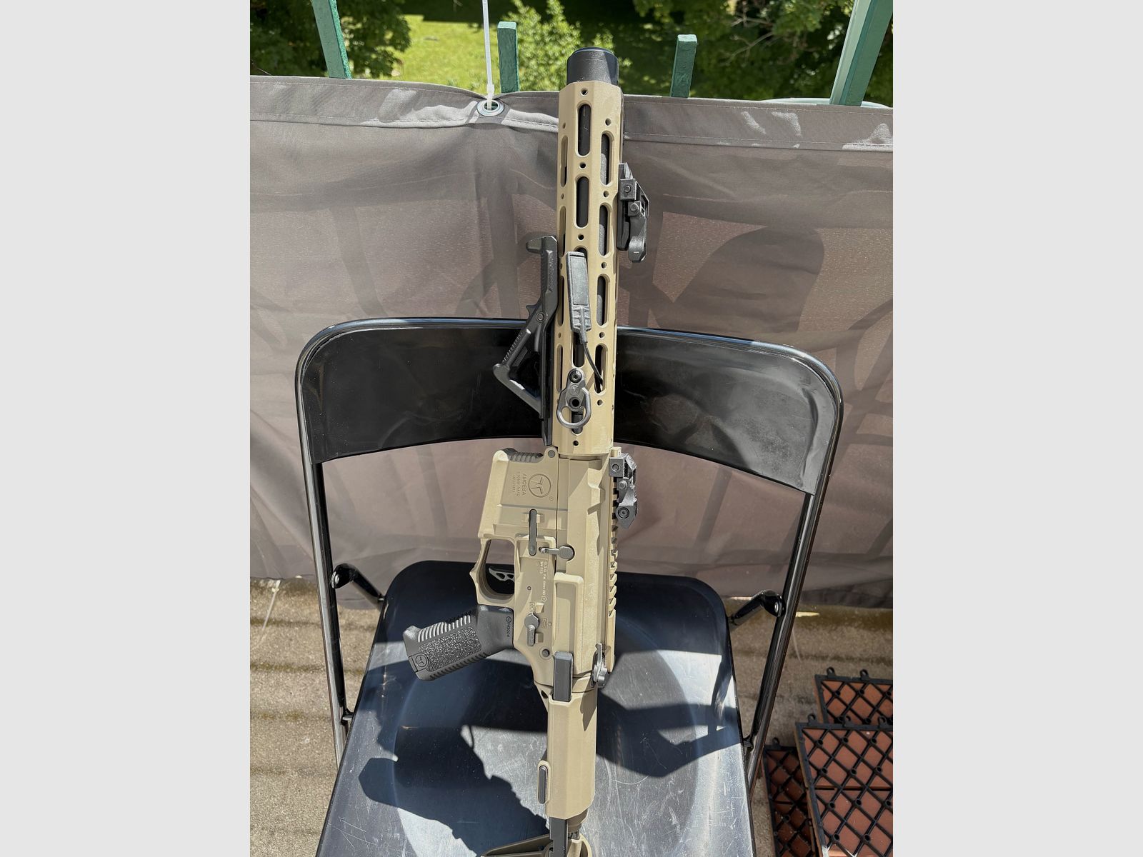 Amoeba M4 ARES S-AEG inkl. 5 Mid Cap und 2 High Cap Magazinen