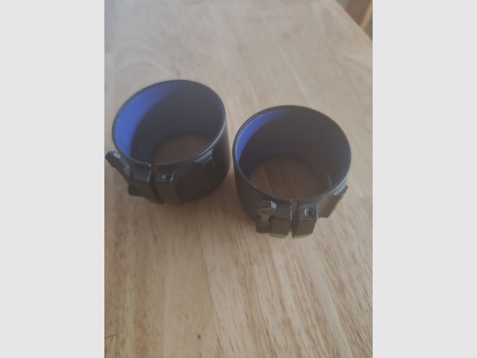 Vends 2 adaptateurs de serrage Rusen