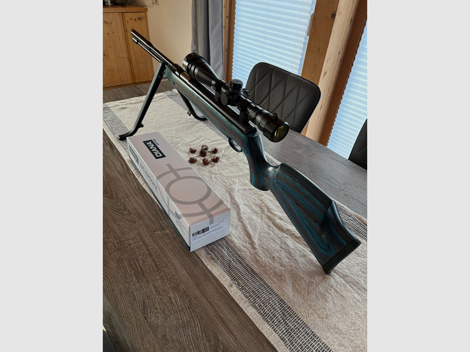 Kadzidło H97 z celownikiem Diana 4-16x40