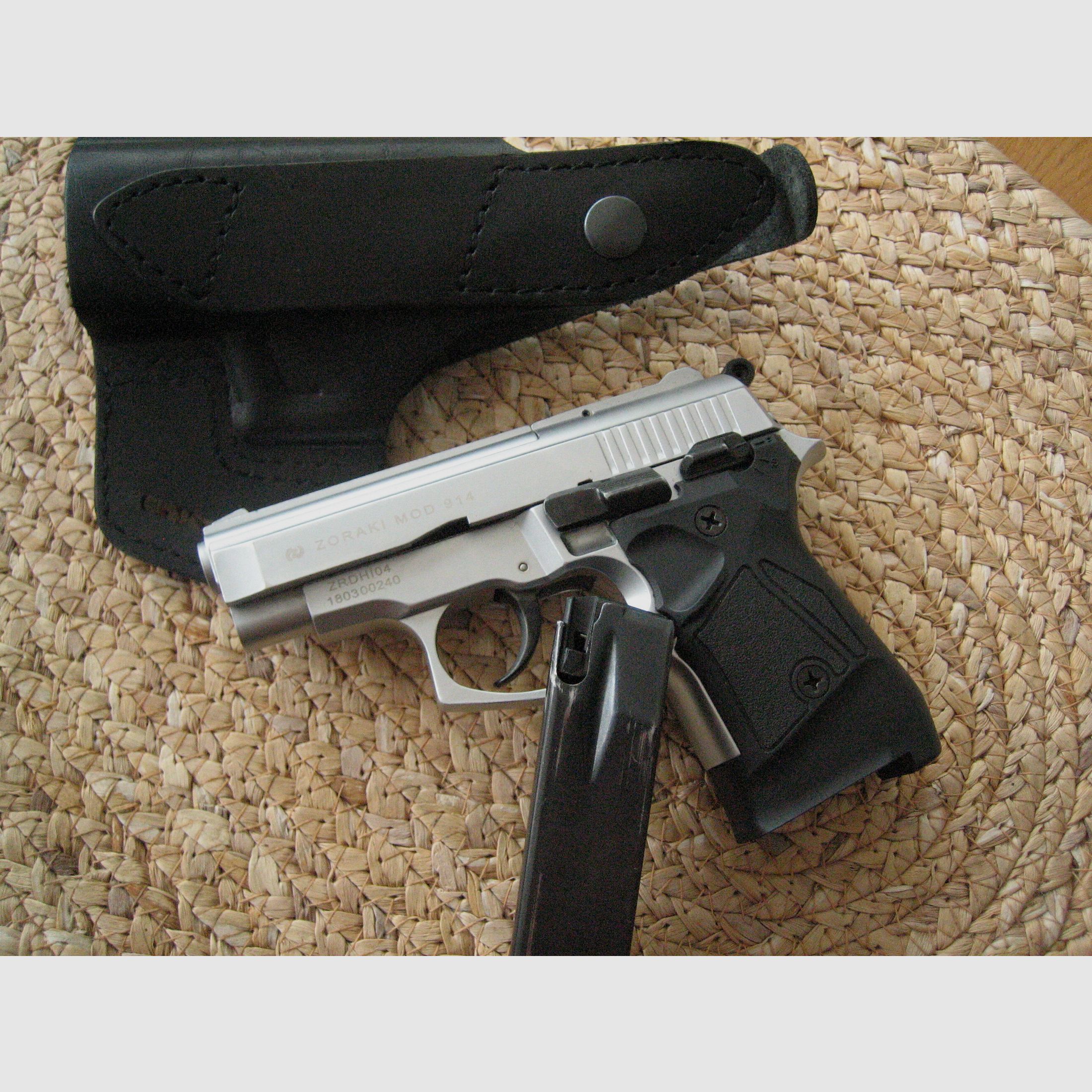 Zoraki 914 blank firing pistol 9mm P.A.K. matte chrome with new genuine leather holster