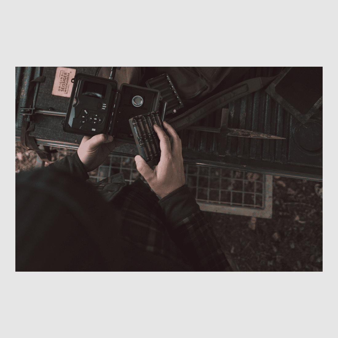 SEISSIGER Special Cam LTE – SUPERSIM Edition including batteries