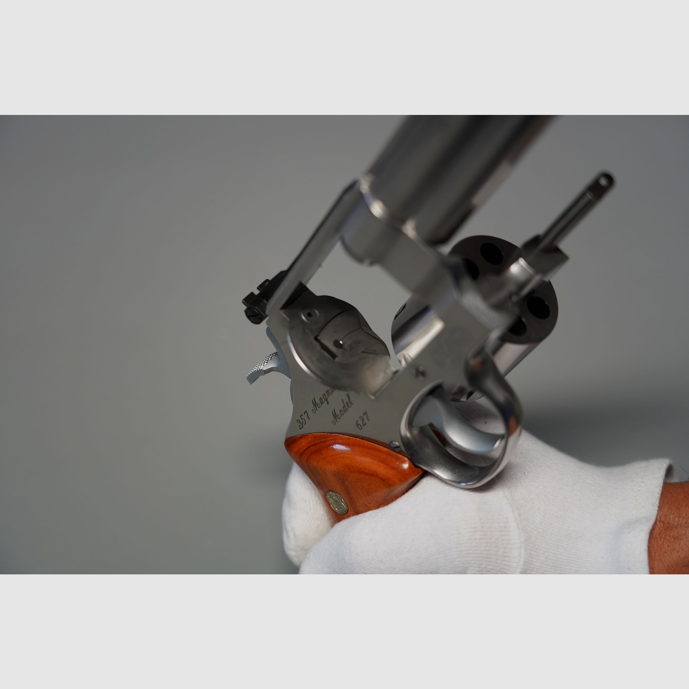 Smith & Wesson Model 627-0, kal. 357 Mag., w doskonałym stanie,