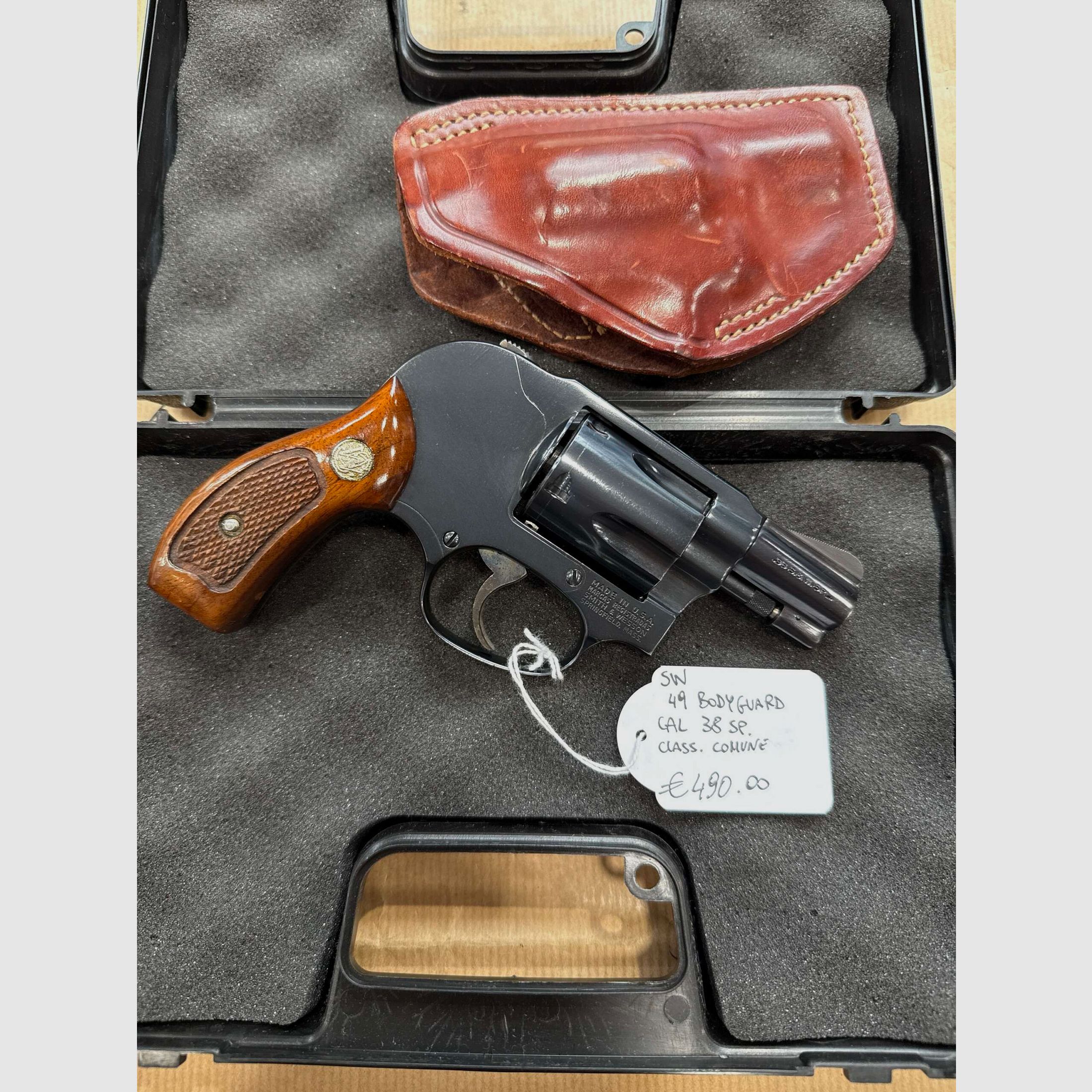 Smith & Wesson 49 Bodyguard, image 2 sur 2