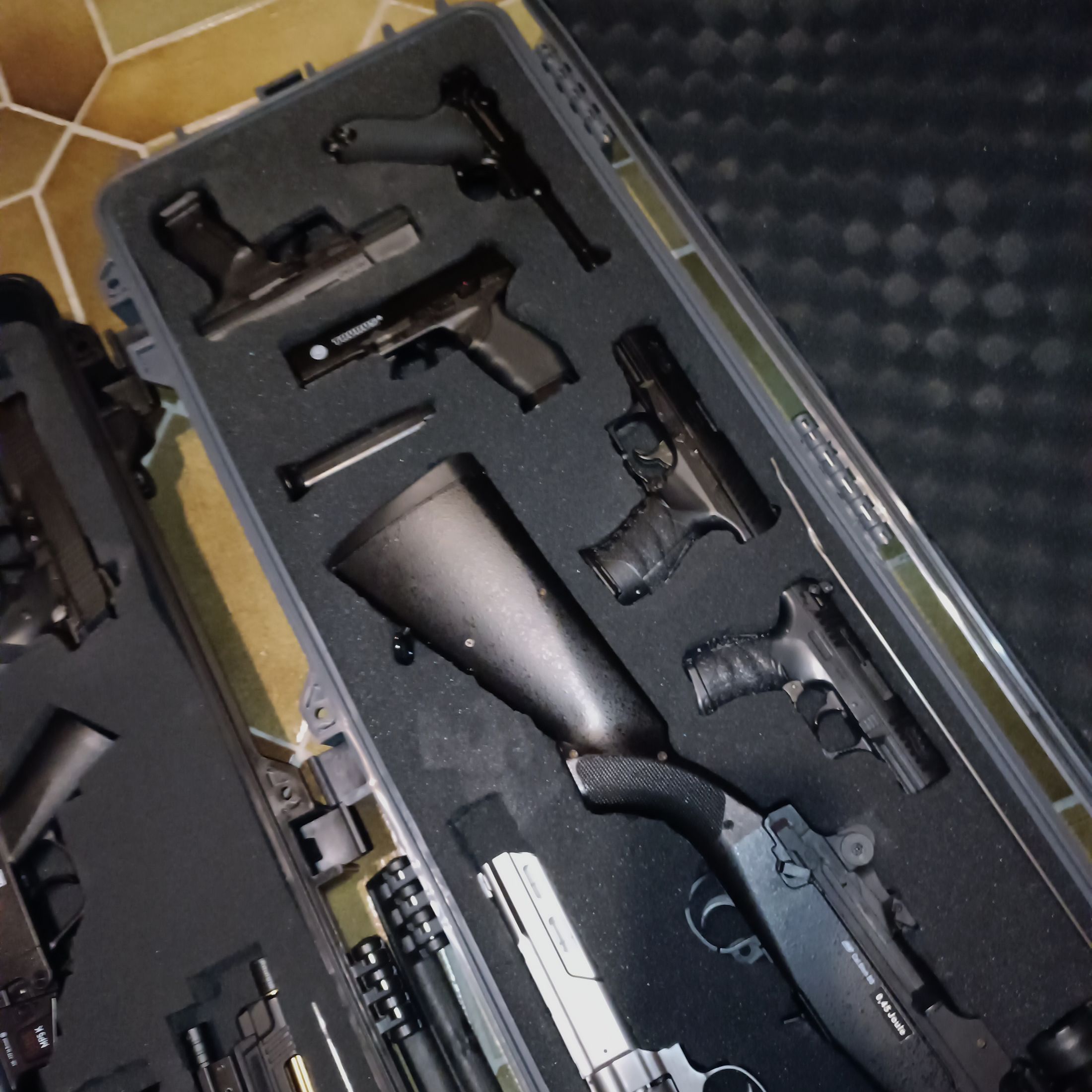 Collezione CO2 Airsoft inclusa valigetta di alta qualità, immagine 4 di 5