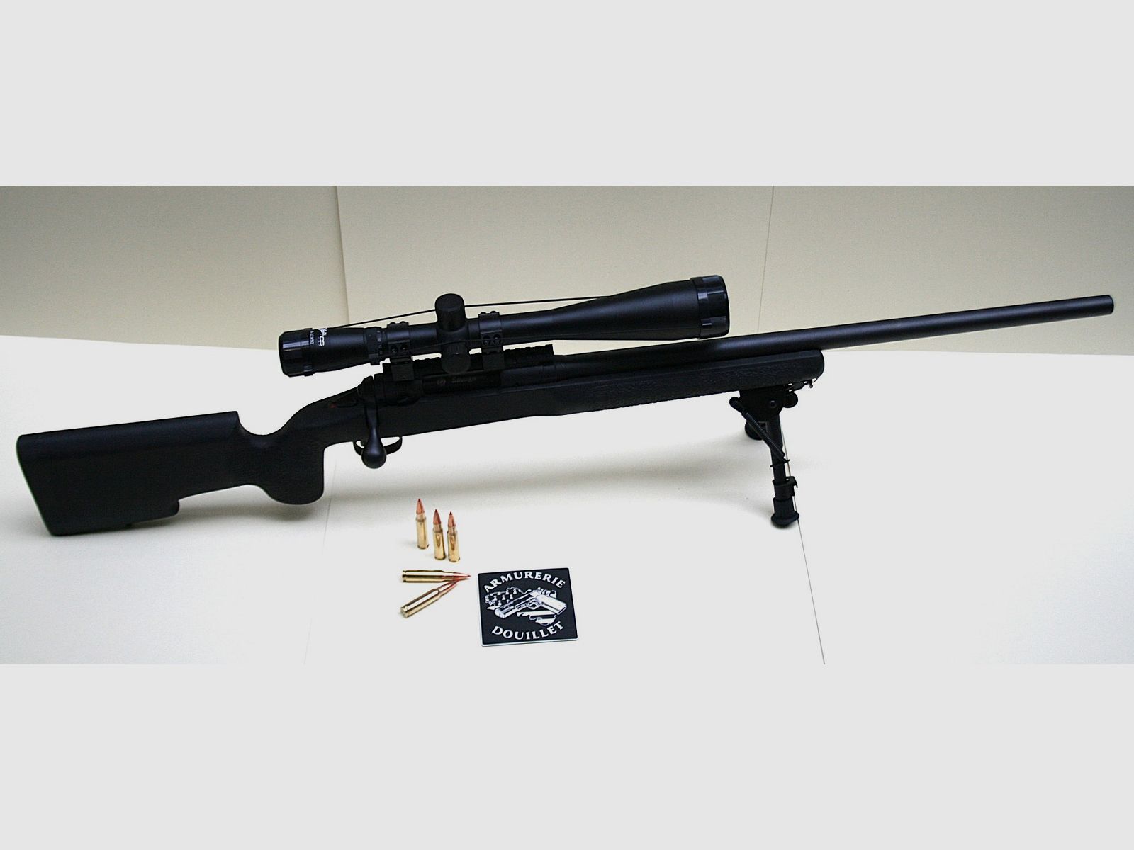 Kit carabine à verrou SAVAGE Modèle 10 / canon lourd – .308Win. [Lunette SUN OPTIC 8-32×50 + Bi-pied] (OCCASION), image 1 sur 14