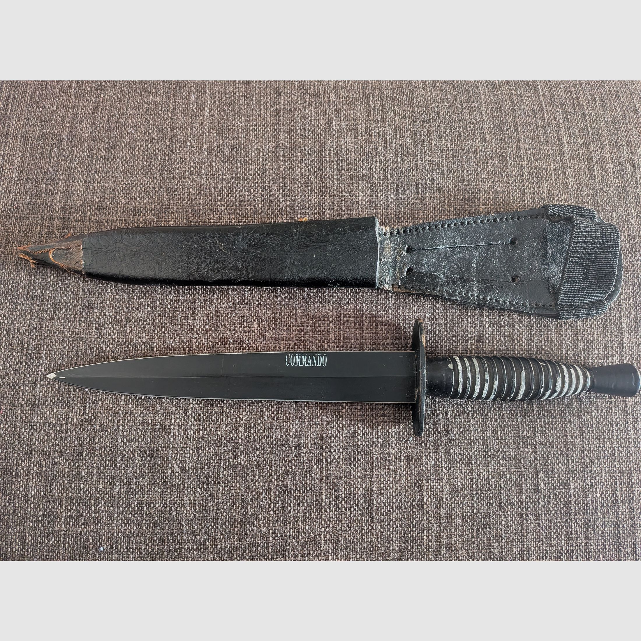 Set de couteaux couteaux de chasse, etc.