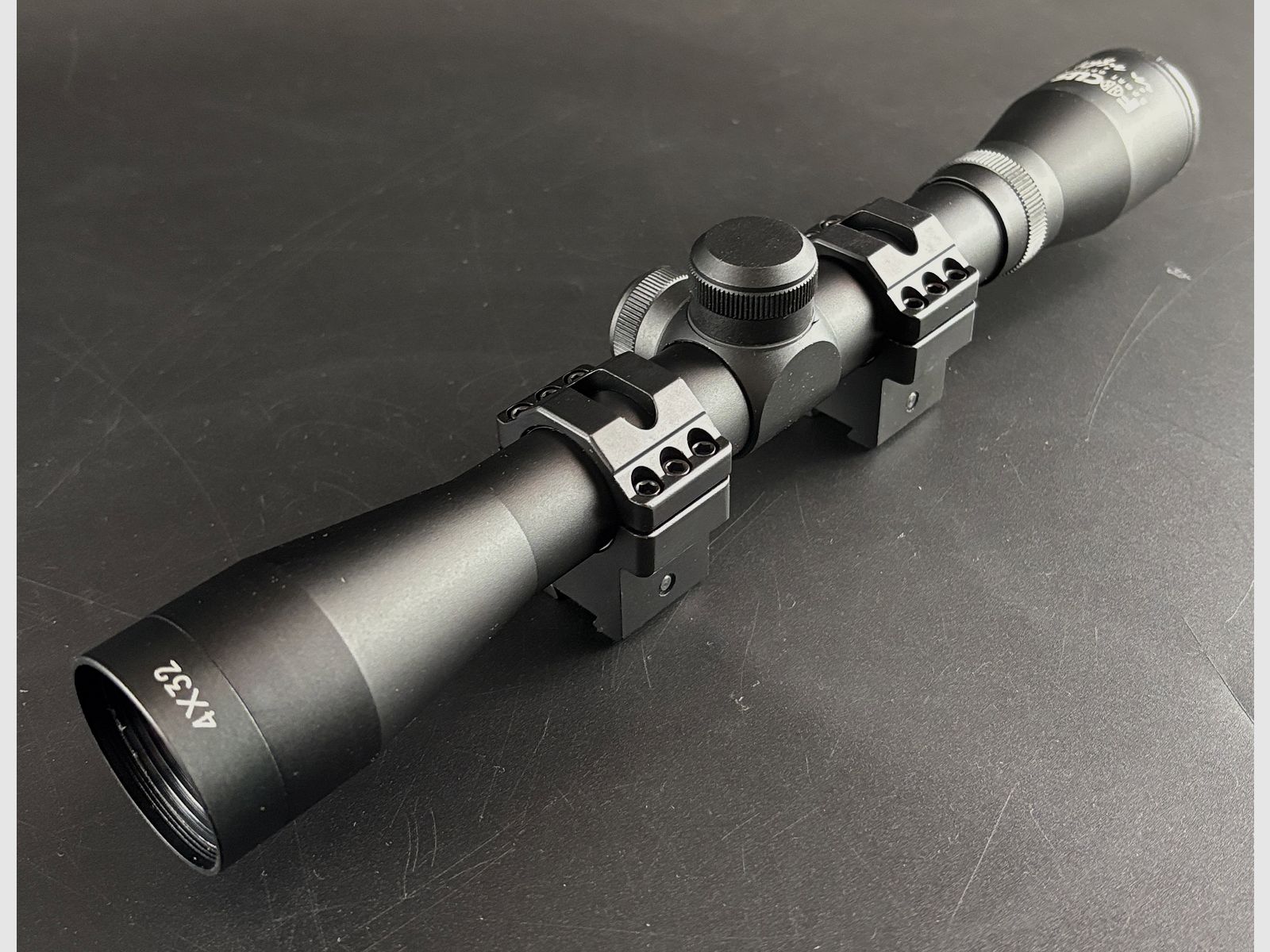 Aussteller FOCUS In Sight 4x32 1/4 MOA Absehen 4A 108160-3 Zielfernrohr