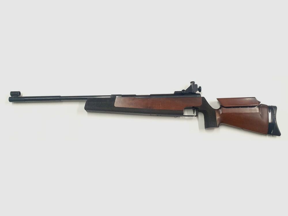 Feinwerkbau Luftgewehr Mod. 300, Kaliber 4,5 für rechts Schützen ; F im Fünfeck