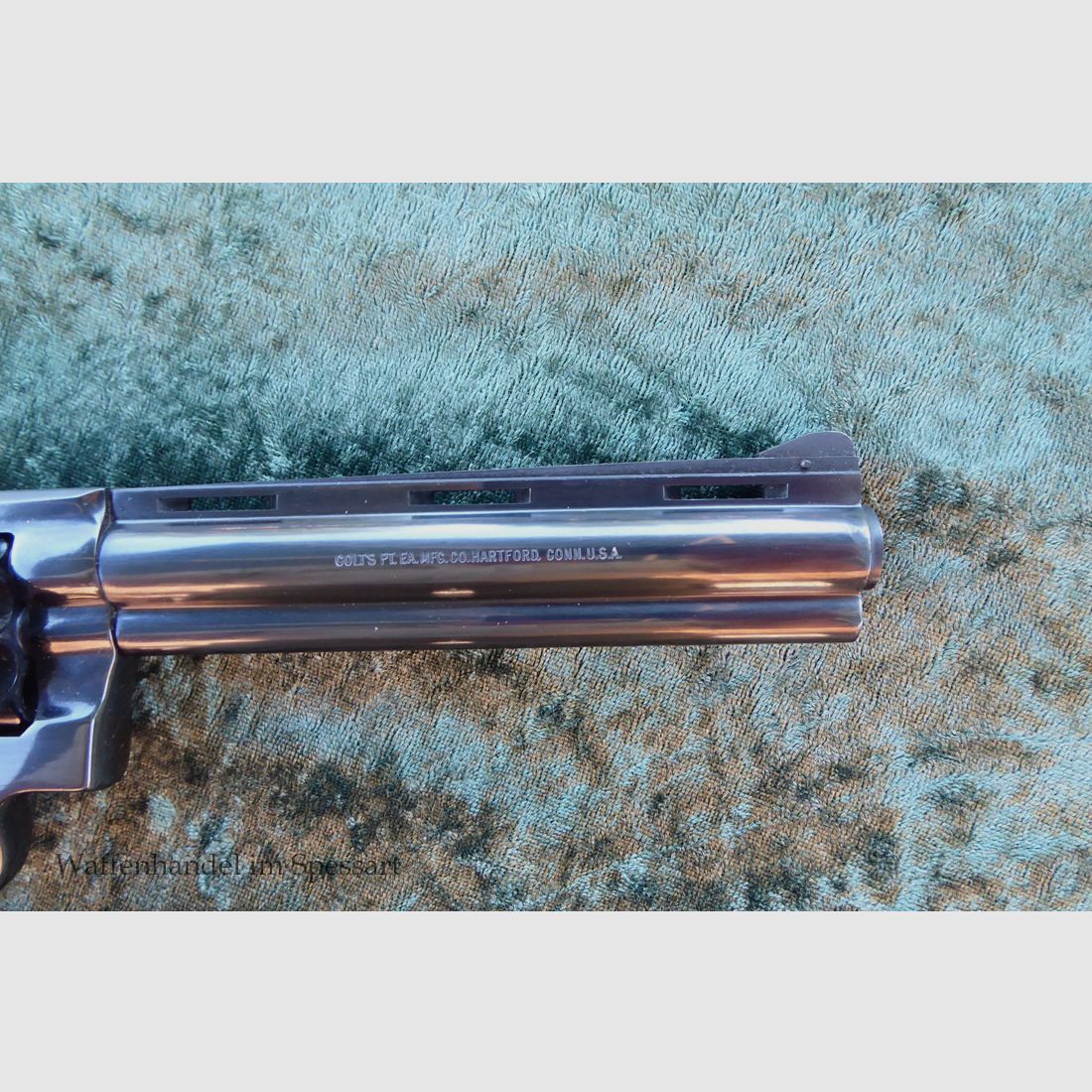 Revolver Colt Diamountback