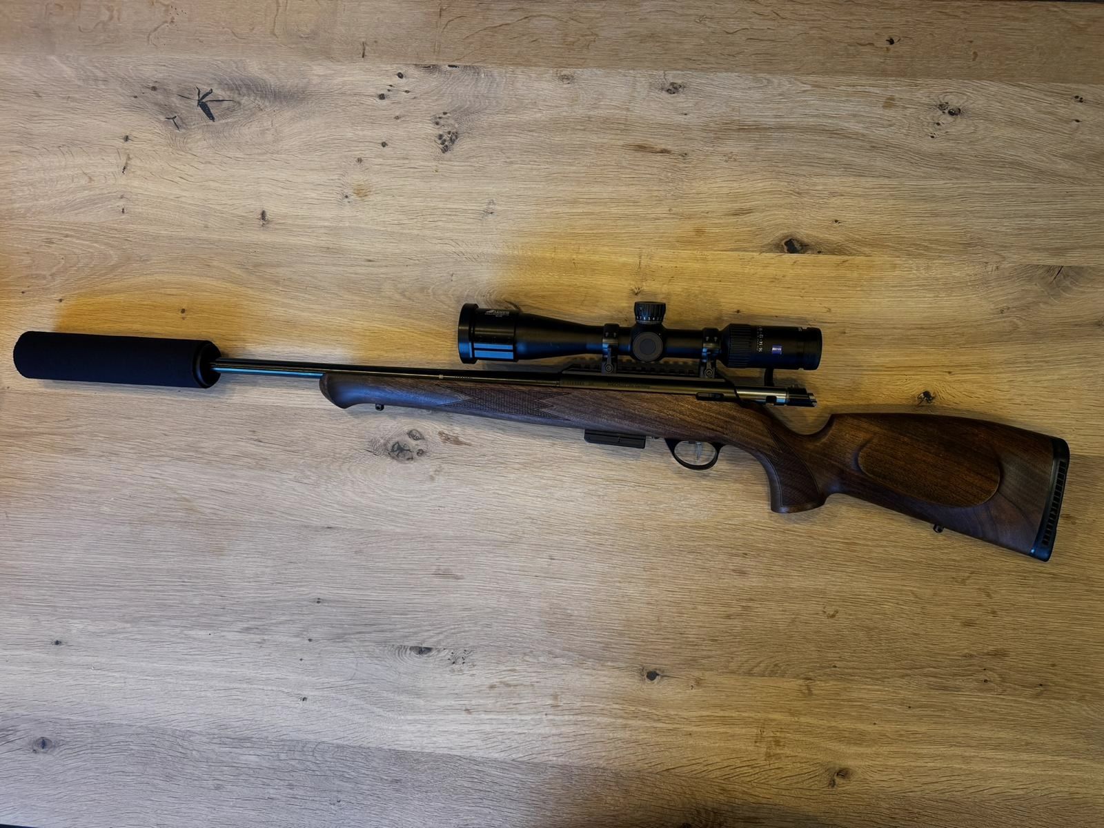 Anschütz 1771 .17 Hornet, Zeiss V4, Svemko Schalldämpfer