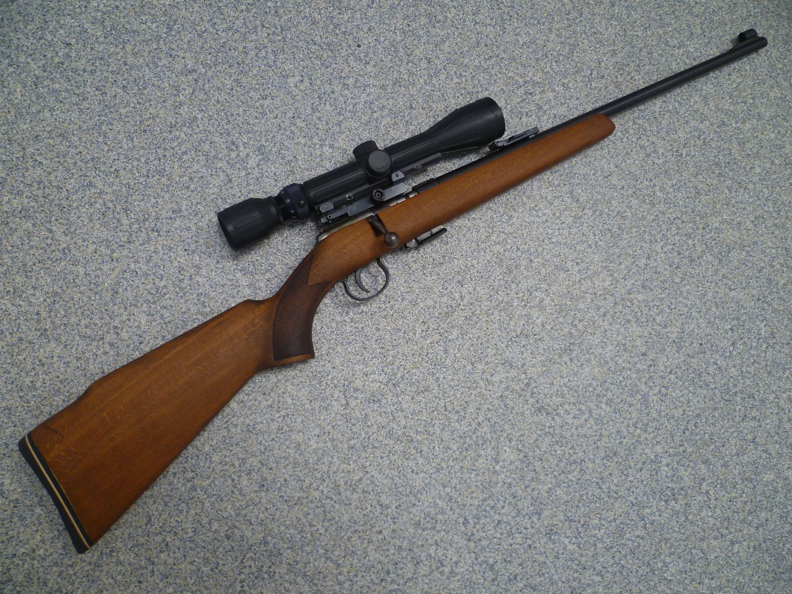 Repetierbüchse Anschütz 1400/40 .22lr.