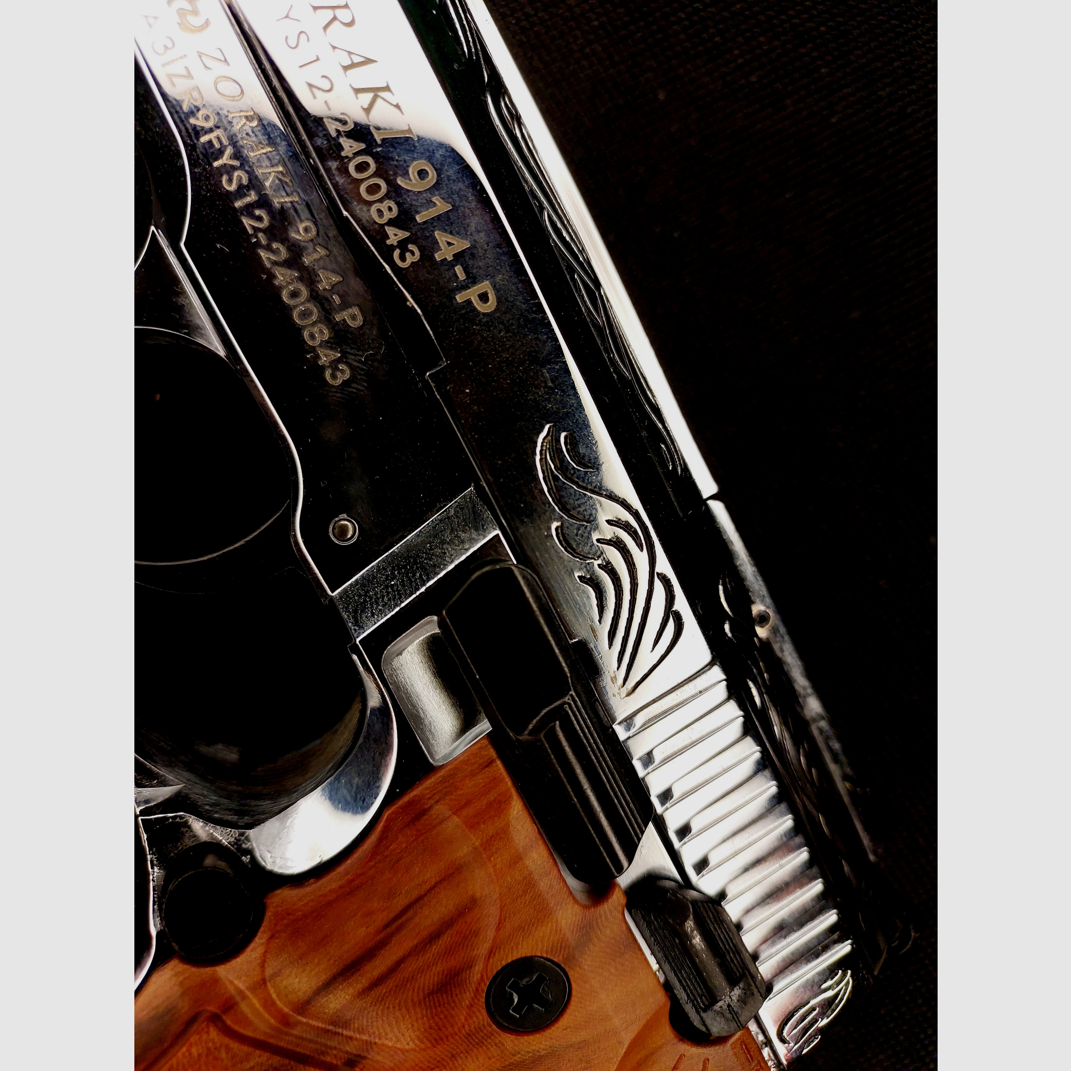 Zoraki 914-P blank firing pistol 9mm P.A.K. chrome engraved wood look (PTB 1070) - 914 as good as new!