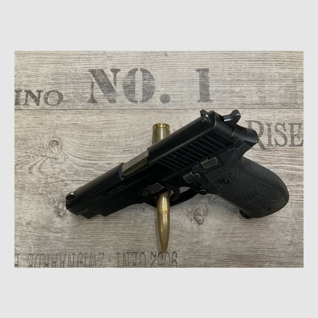 Sig Sauer P226 con sistema de cambio .22lfB