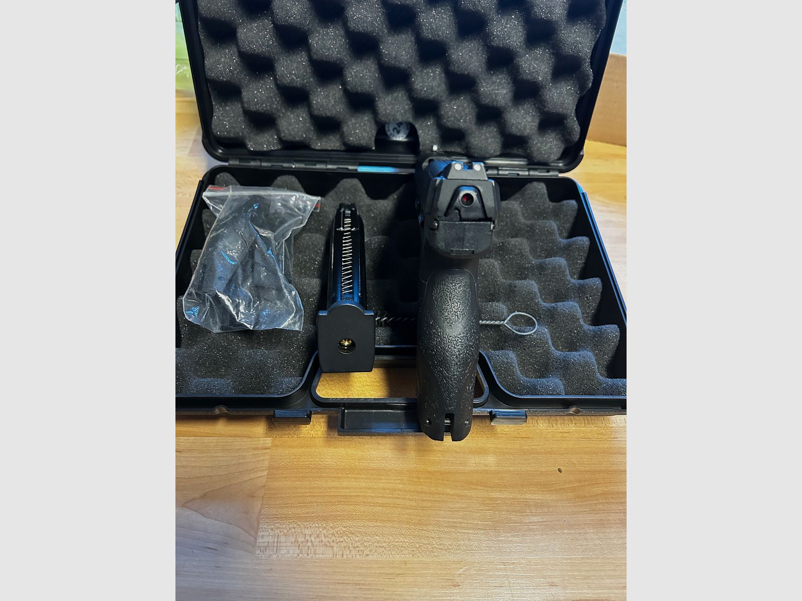 HK VP9 Airsoft – used, good condition