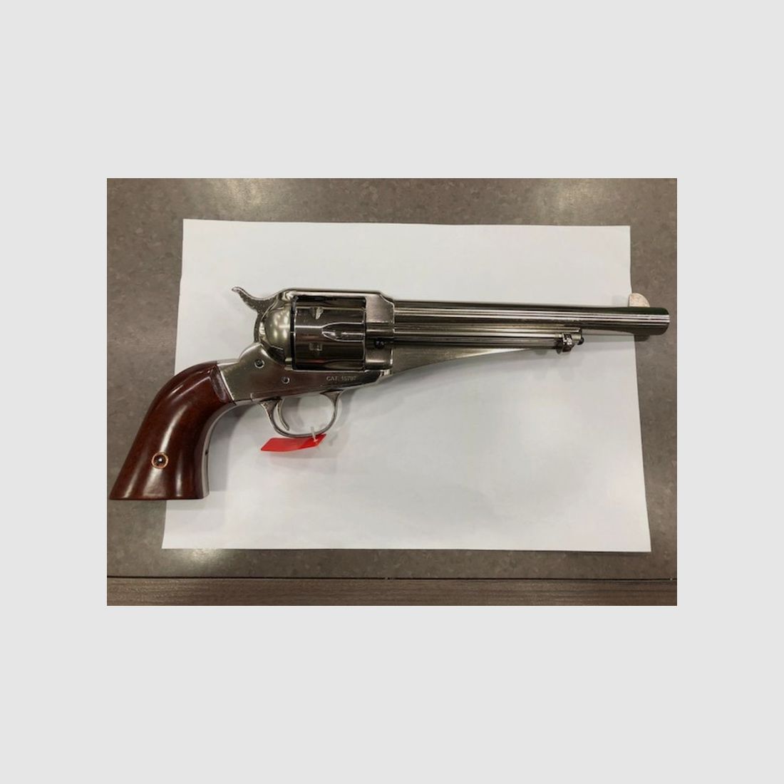 REVOLVER UBERTI CATTLEMAN C 44-40, image 2 of 3