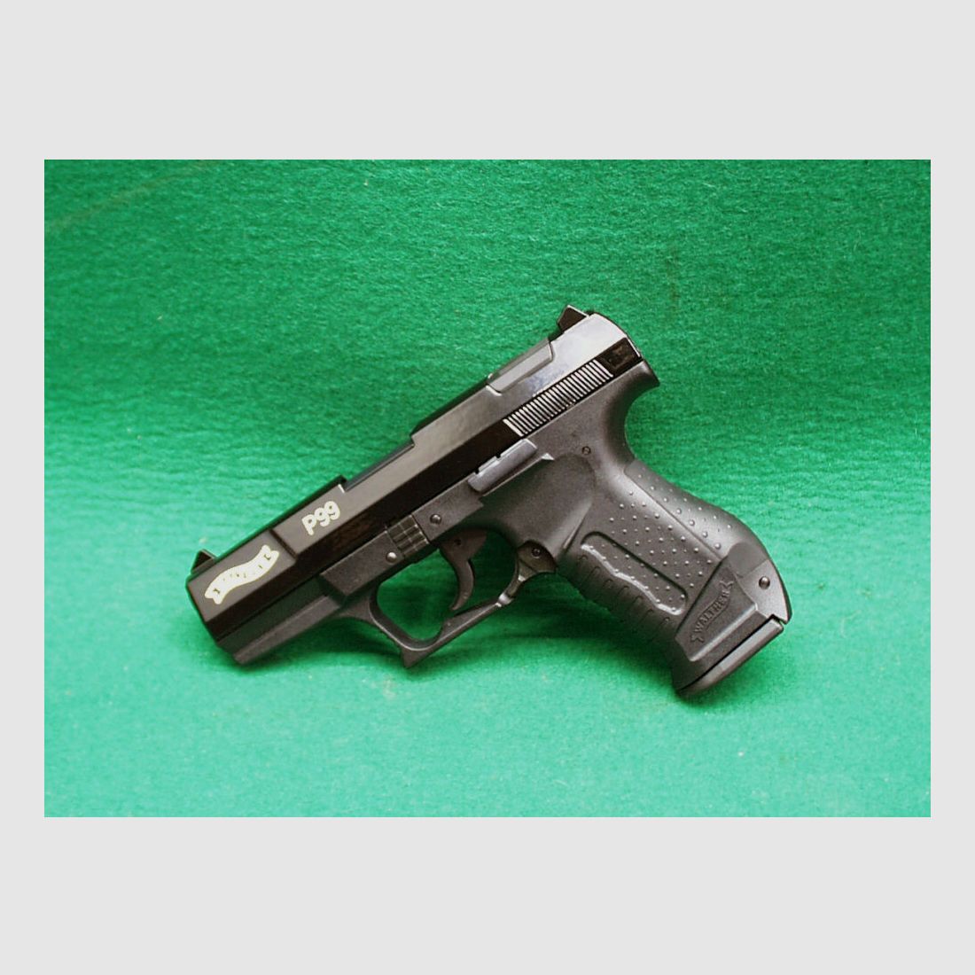 Pistola de fogueo Walther Schreckschusspistole P99 Edición Especial, negro brillante