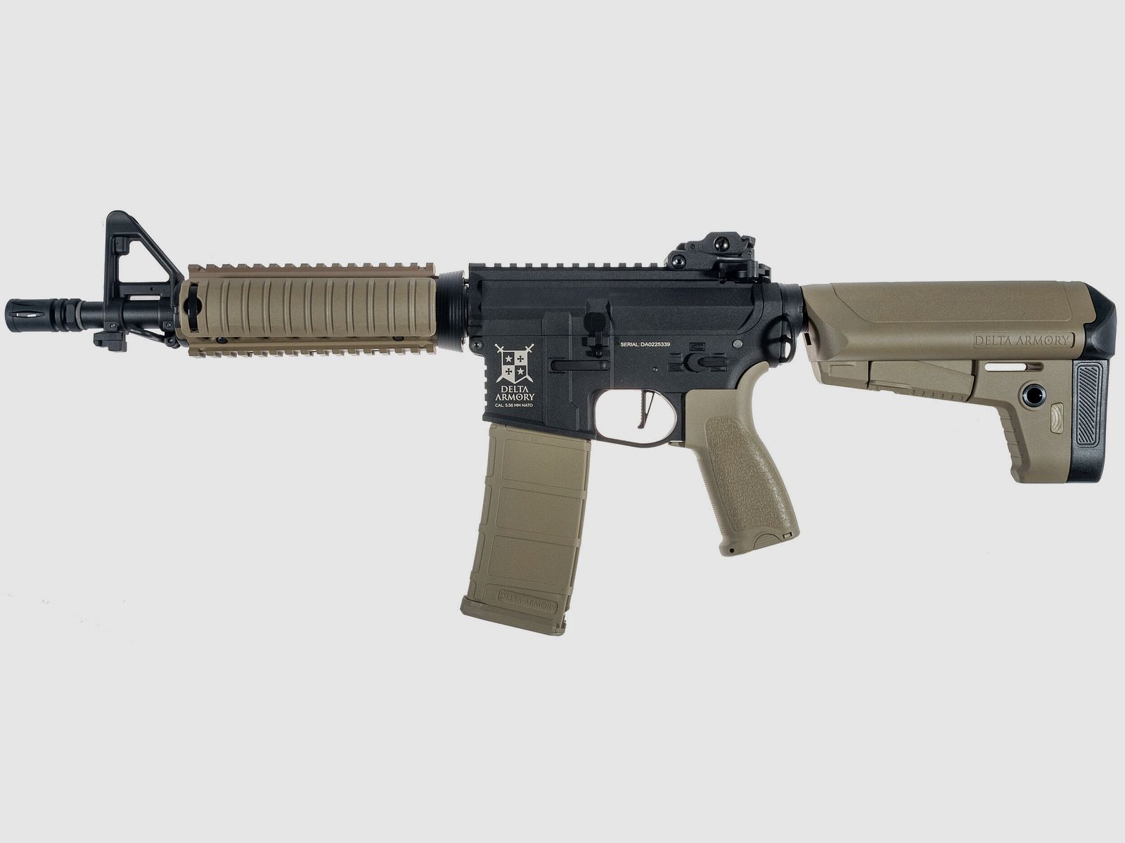 AR15 CQB-R BRAVO Delta Armory Tan/Schwarz S-AEG Airsoft Gewehr Frei ab 18 Jahren